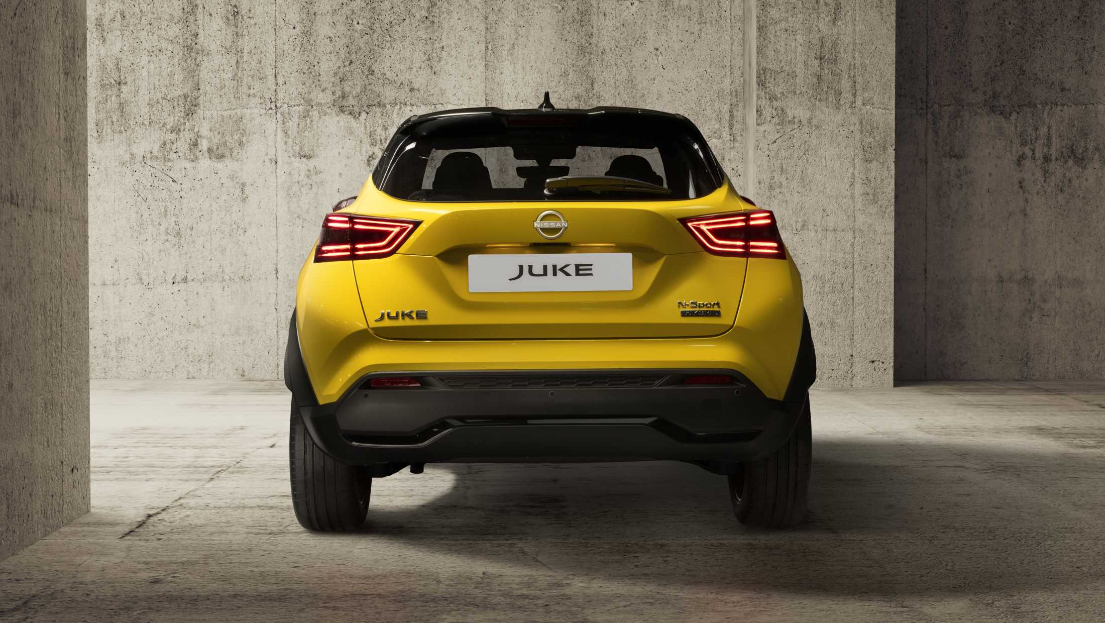 ABD Nissan - Juke - 2024 - Achter zijn er nieuwe LED-achterlichten en een nieuwe diffuser