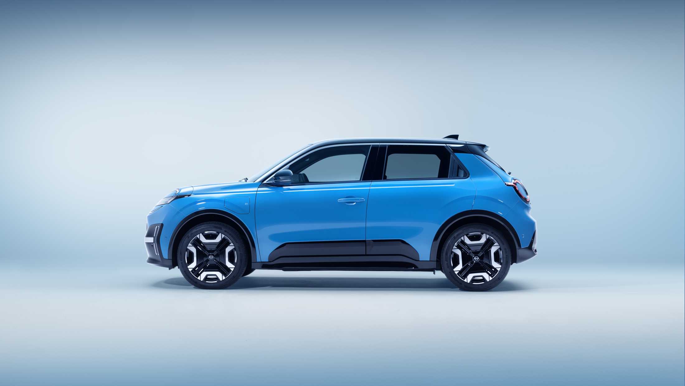 ABD Nissan - Nieuwe Micra - Zij